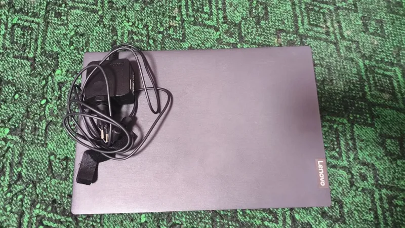 Lenovo noutbuk kafolati bilan — фото 1