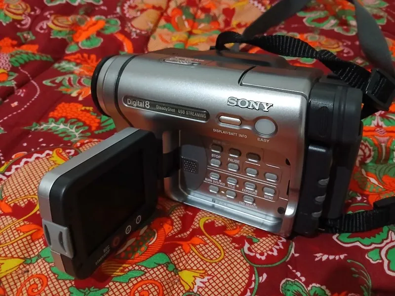 Video kamera sotiladi idealniy xolatda 1 Video kamera sotiladi idealniy xolatda 1