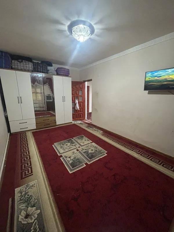 Dehqon bozori yonida 3xonali kv sotiladi 3 Dehqon bozori yonida 3xonali kv sotiladi 3