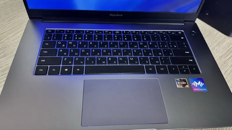 Ноутбук honor magicbook x16 как новый — фото 2