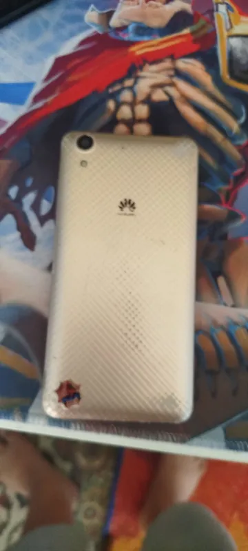 Huawei sotiladi (Tashqi ko'rinishi o'rtacha, o'zi yaxshi ish