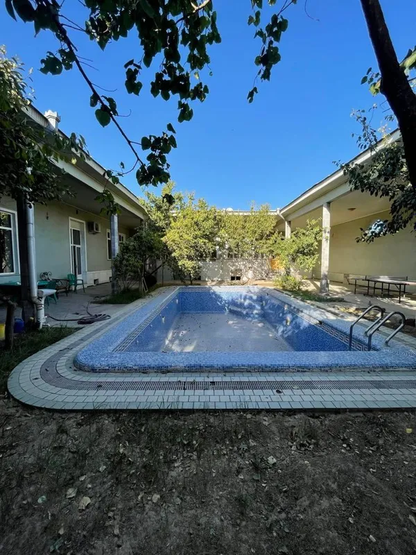5,5 sotik quruq er sotiladi otel dom uchun zor.