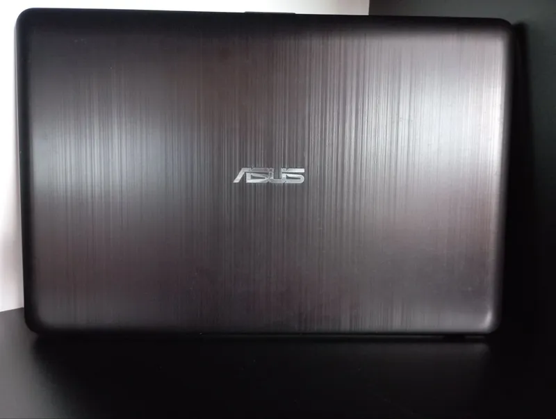 Ноутбук ASUS — фото 1