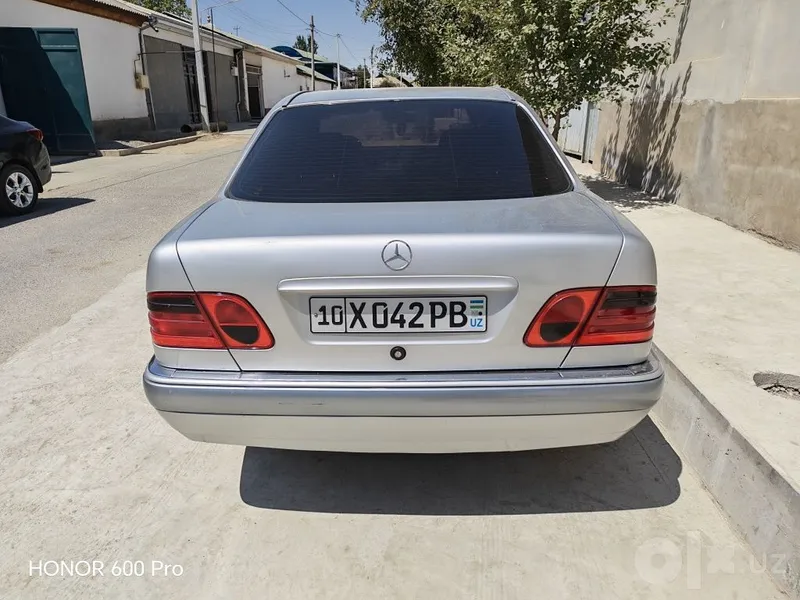 Mersedes bens w 210 2 Mersedes bens w 210 2