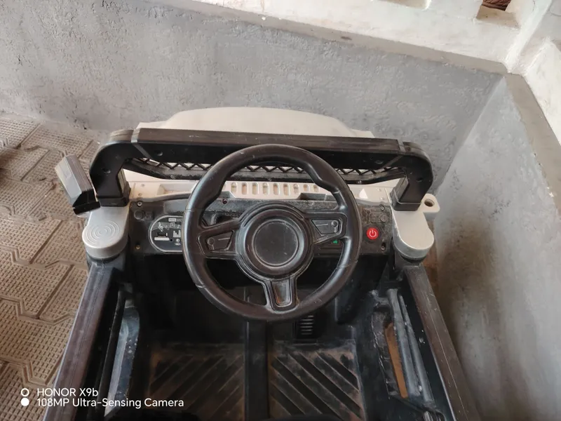 Pultli bolalar mashinasi 3