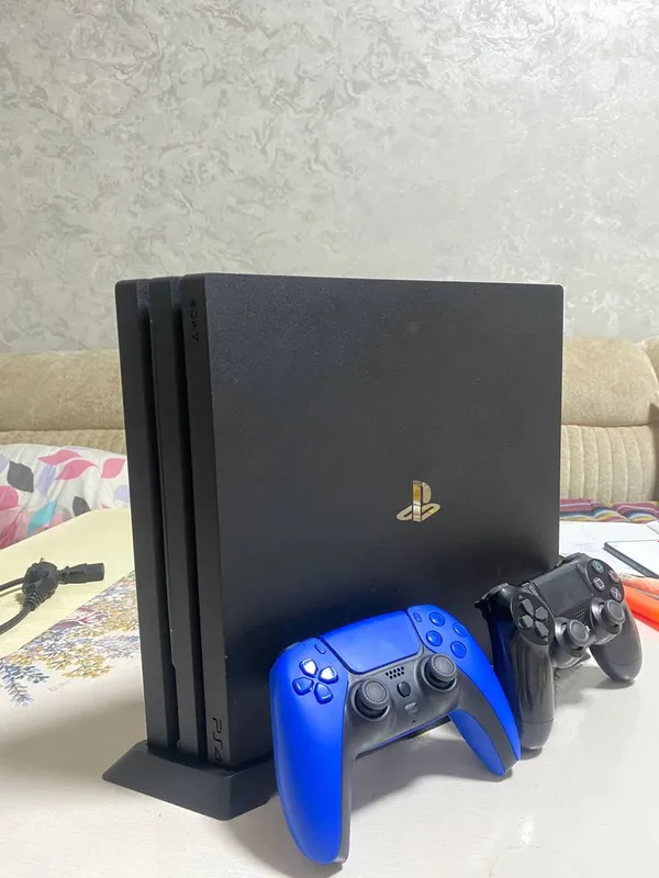 PlayStation 4 pro 2