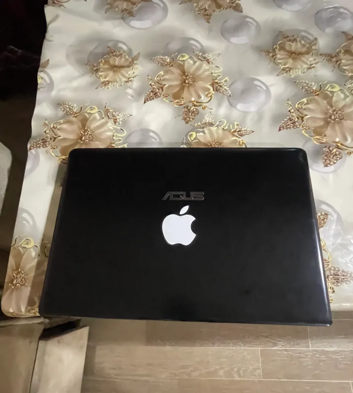 Ноутбук Asus