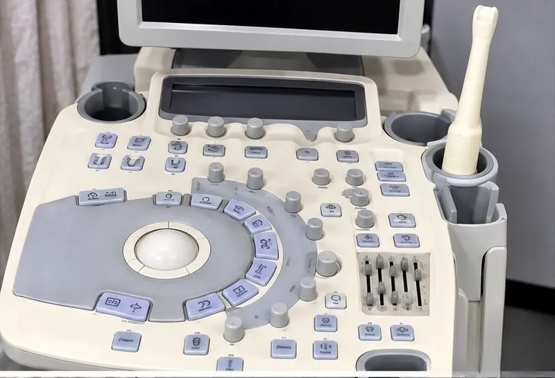 Samsung Medison Accuvix V20 UZI apparati — to‘liq komplekt 3 Samsung Medison Accuvix V20 UZI apparati — to‘liq komplekt 3