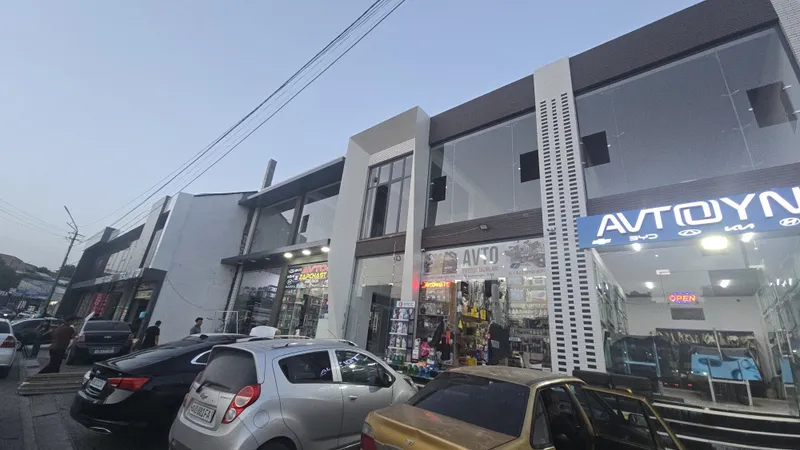 Сдаётся в аренду 2 этаж 200²м адрес ул чукурйул МАКАРОНКА