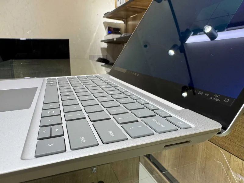 SURFACE LAPTOP GO CORE i5-1035G1, 4гб, 256ssd 6 SURFACE LAPTOP GO CORE i5-1035G1, 4гб, 256ssd 6