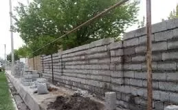 Кладём шлакоблоки и кирпичи по доступной цене 4