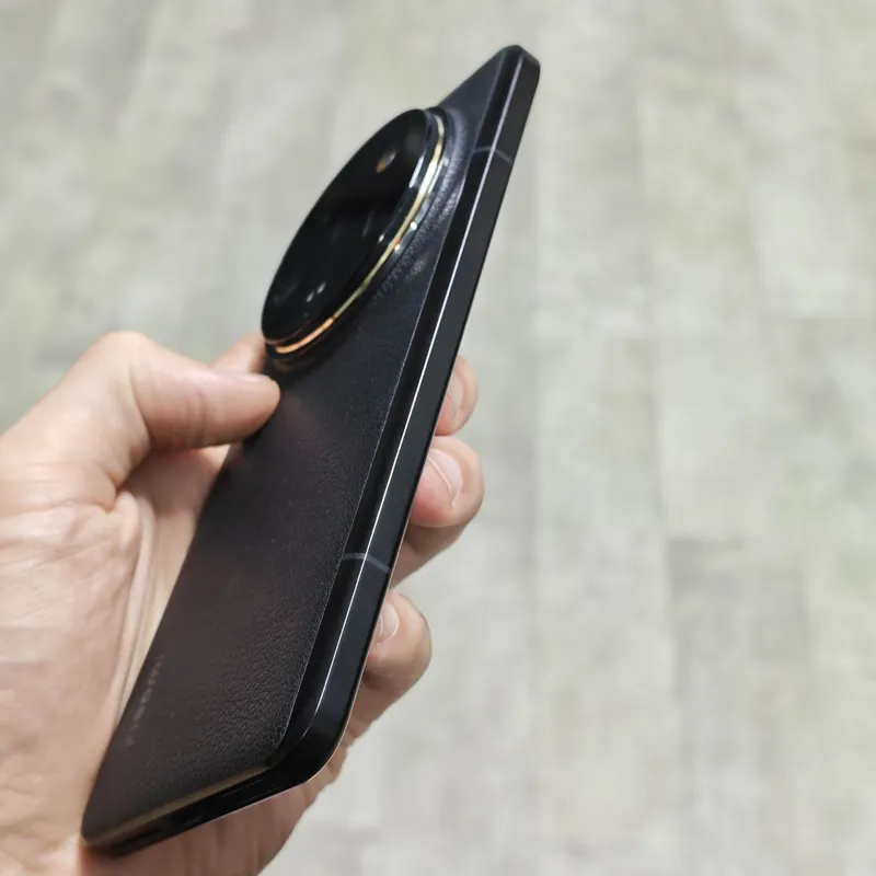 Xiaomi 14 ultra 12/256 to‘liq komplekt 4 Xiaomi 14 ultra 12/256 to‘liq komplekt 4