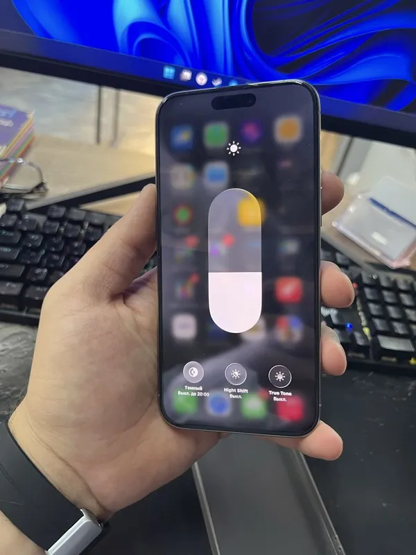 Iphone 15 pro max SROCHNA!!! 6