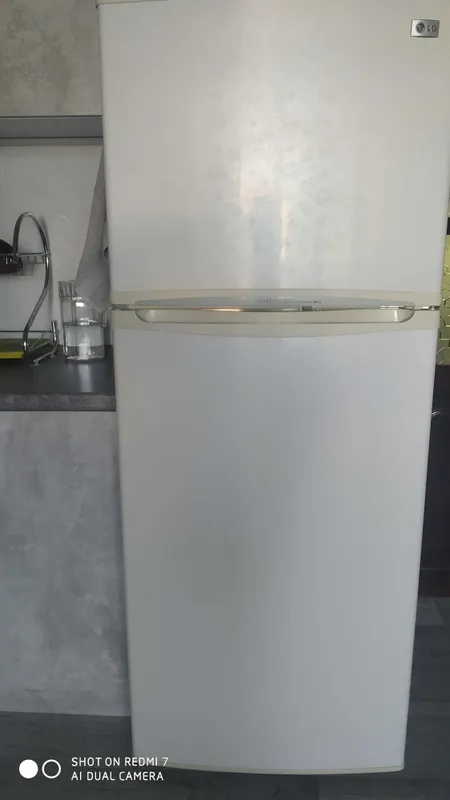 Продаётся холодильник LG No Frost в хорошем состоянии — фото 1