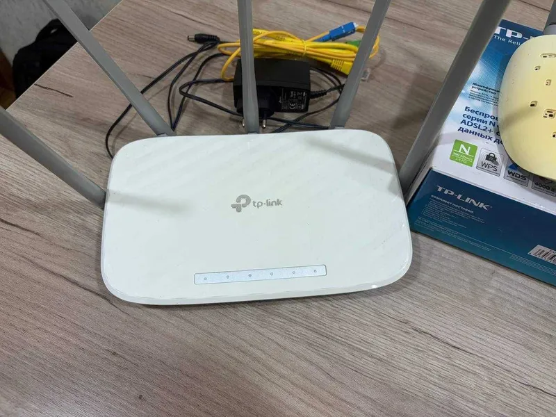 3 Wi-Fi роутера (TP-Link, Huawei) — фото 1 3 Wi-Fi роутера (TP-Link, Huawei) — фото 1