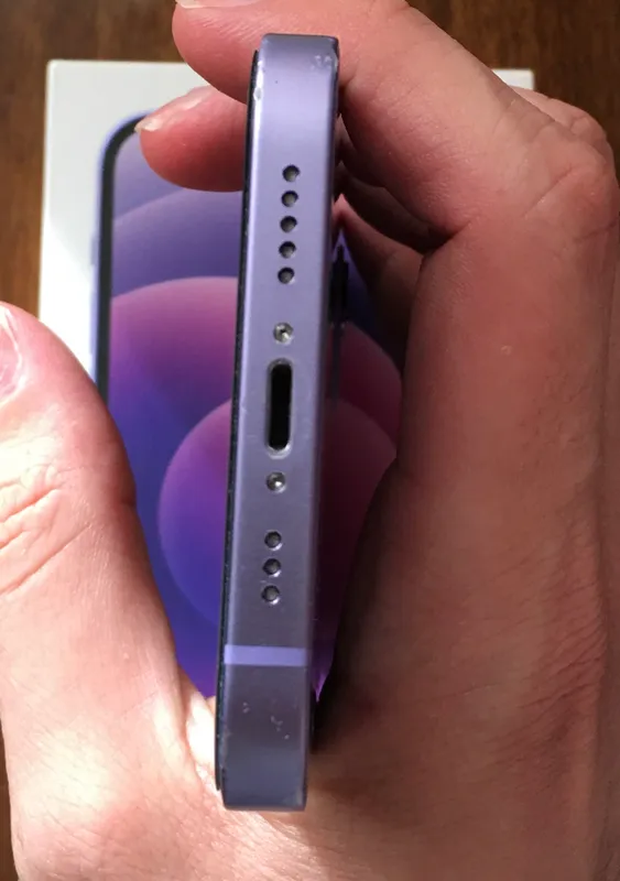iPhone 12 обменяю 5