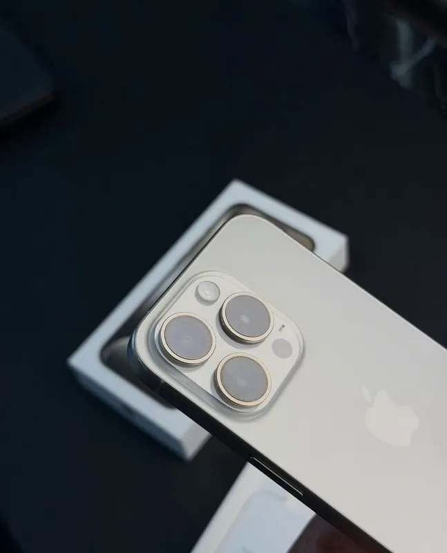 iPhone 15 Pro срочно 2 iPhone 15 Pro срочно 2