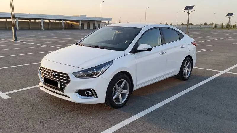Hyuindai Accent 2020 Hyuindai Accent 2020