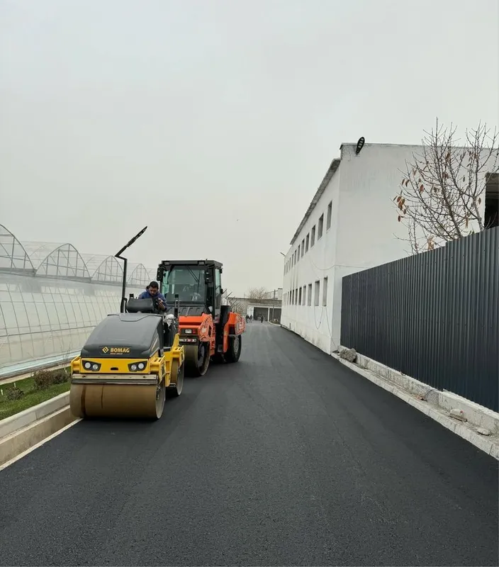 Asfalt xizmati/ Asfalt yotqizish / 50 000 dan kv metriga 2
