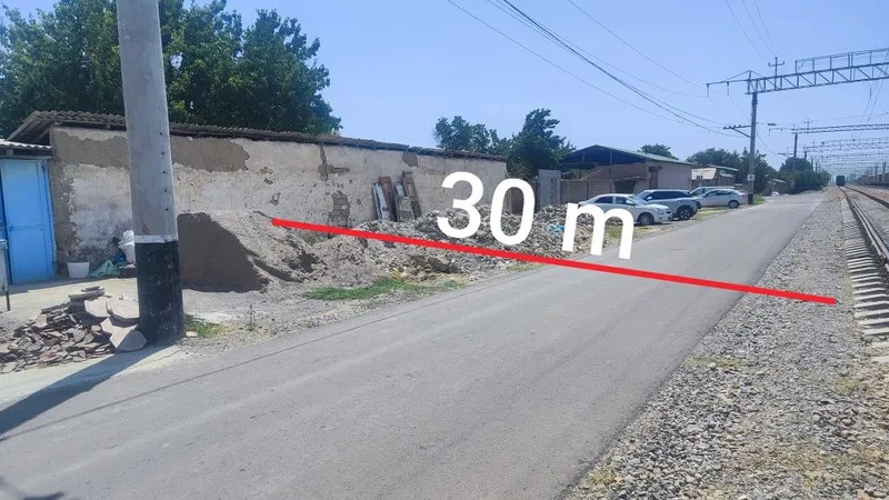 Yer sotiladi Nazarbek pushkinda 2