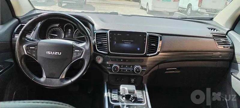 Продаётся пикап Isuzu D Max 3 Продаётся пикап Isuzu D Max 3