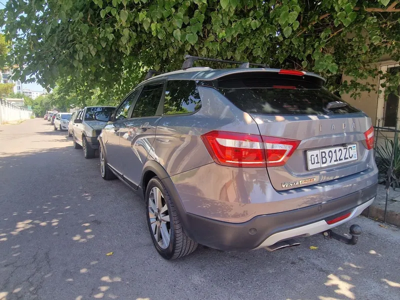 Лада Веста кросс, 1.8 мотор , механика , 130 тысяч пробег — фото 2