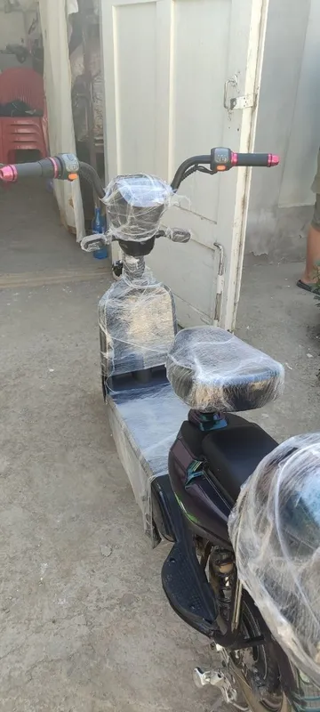 Scooter 14 chontak model revion 6