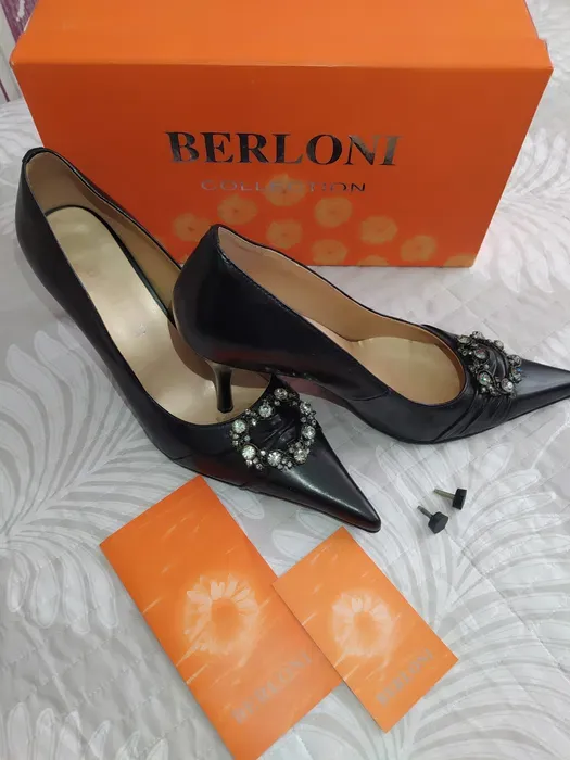 Ayollar uchun Berloni Collection qayiqcha tuflilar, 39 o‘lcham. 1