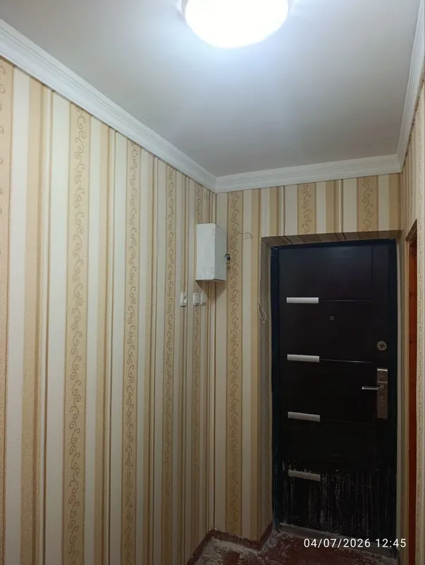 2 xona 2 etajda kvartira sotiladi. 3