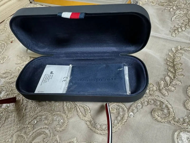 Tommy Hilfiger original ko‘zoynak 5 Tommy Hilfiger original ko‘zoynak 5