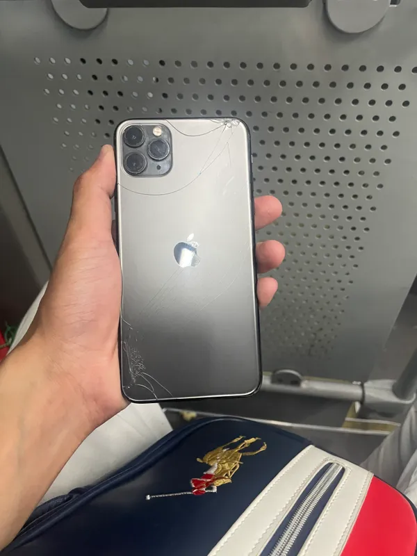 Iphone 11 Pro Max — фото 3