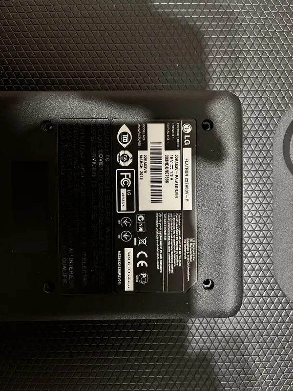 Монитор LG. 3