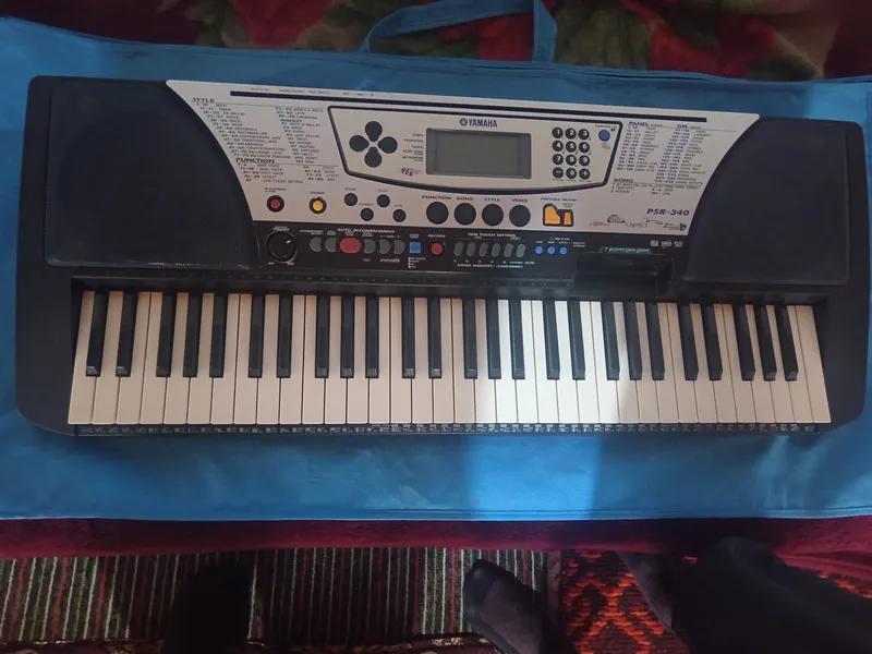 Yamaha soat psr 340 sotiladi 1 Yamaha soat psr 340 sotiladi 1