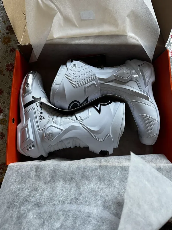Motoboots Tiger tr one x pro sports срочно Motoboots Tiger tr one x pro sports срочно