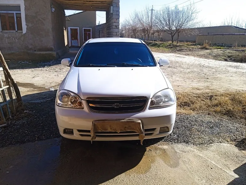 Lacetti 1.6 sotiladi 5