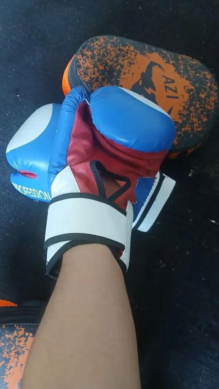 Boks qo'lqop, боксёр перчатки adidas 2 Boks qo'lqop, боксёр перчатки adidas 2