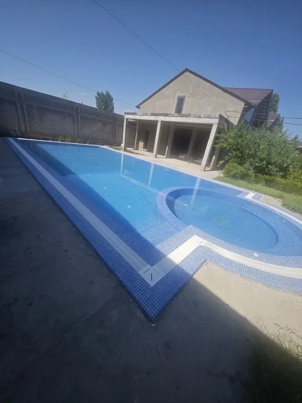 Dacha bostonliq 30 sotiqli dacha suv boyida sotiladi