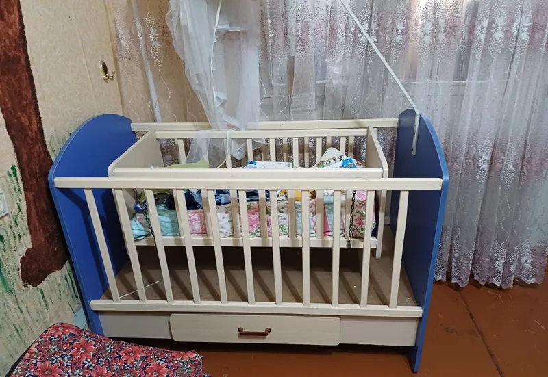 Детский кровать сотилади
