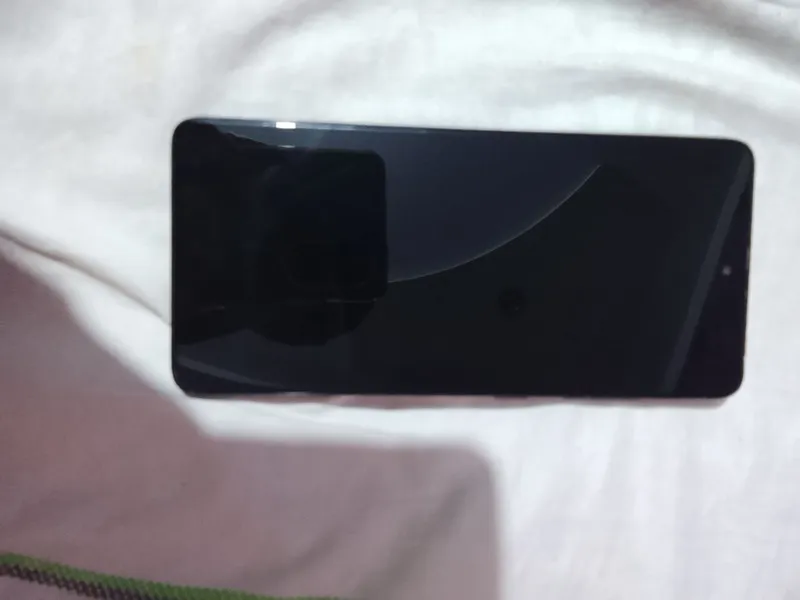 Samsung a51 ayibi ekran almashgan hotira 6 ga 128 — фото 1