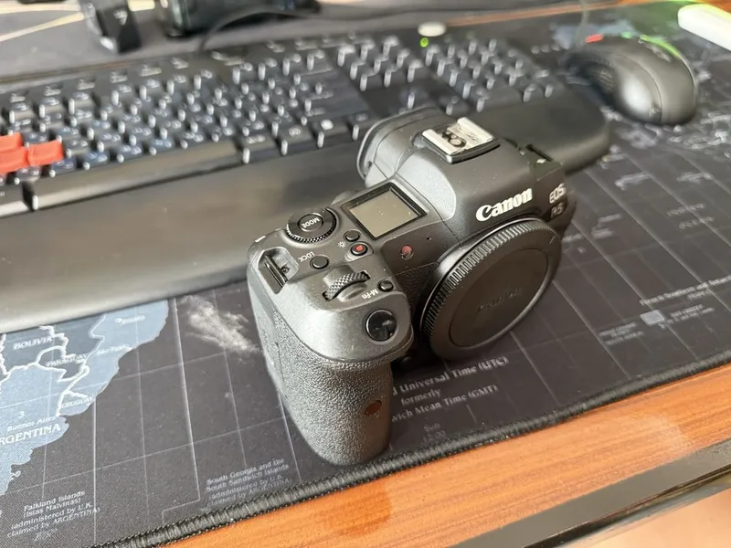 Canon R5 sotiladi idiyal 2 Canon R5 sotiladi idiyal 2
