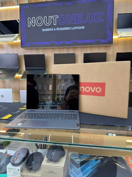 Lenovo IdeaPad 5 Ryzen 7 8845HS 16/1TB 16.0" x360 3 Lenovo IdeaPad 5 Ryzen 7 8845HS 16/1TB 16.0" x360 3