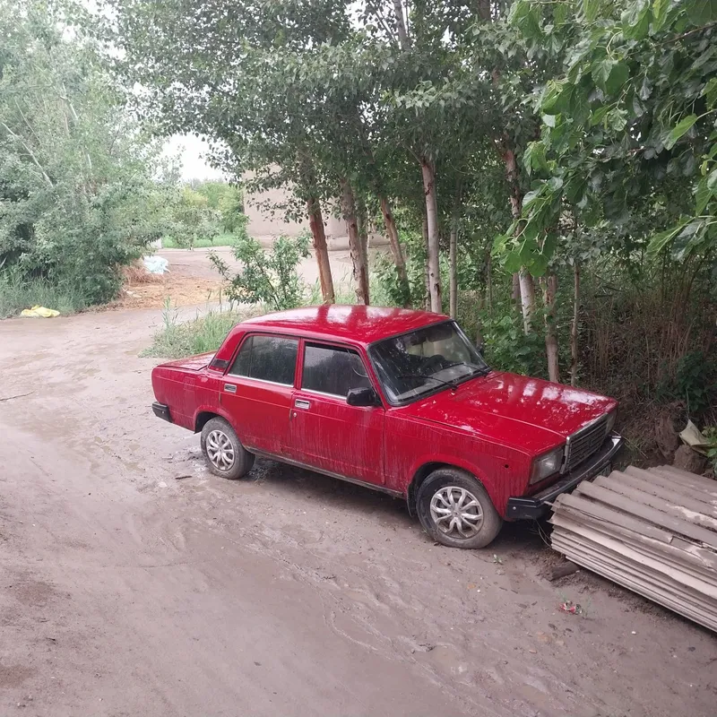 Vaz-2107 sotiladi 3