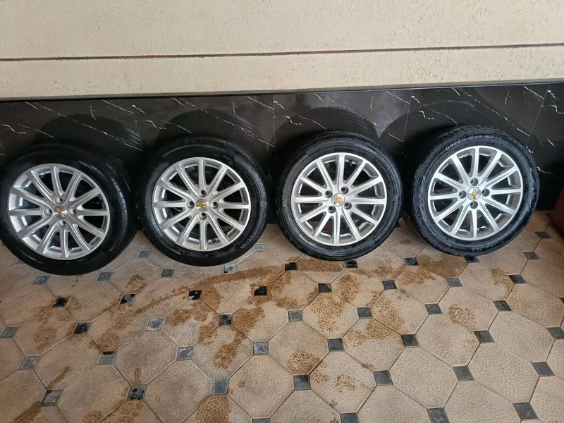 Kobalt Diska Balon 195 65 R15 Holati Yaxshi GM Korea