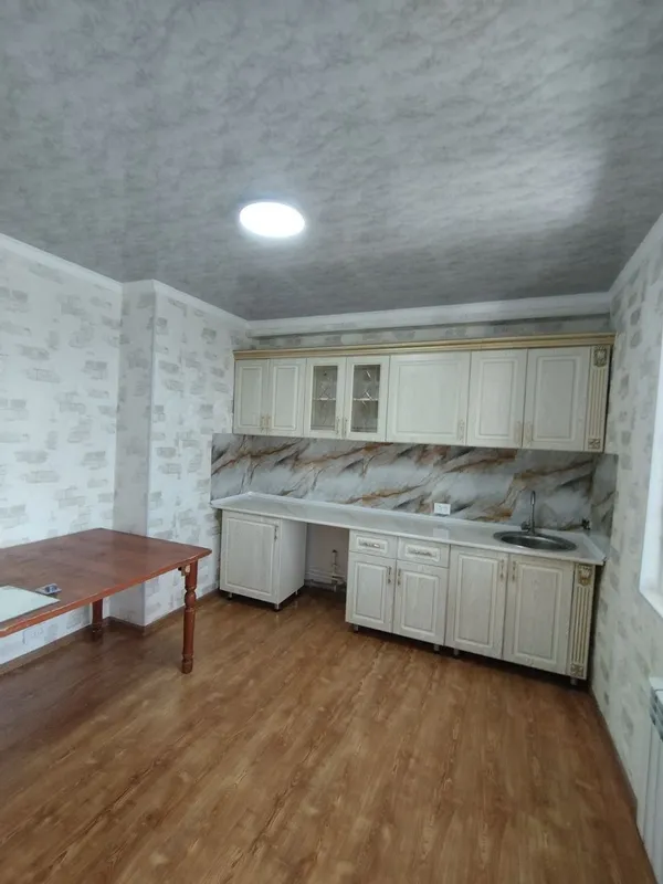 Продам на Бабура 1 ком 48 КВ.м 2 Продам на Бабура 1 ком 48 КВ.м 2