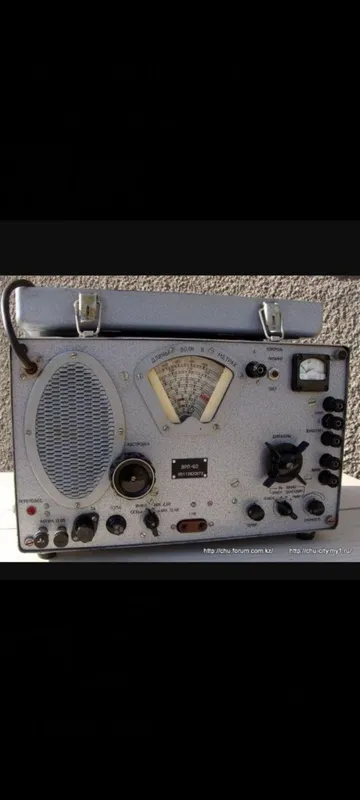 Продаю командно штабной военный приёмник СССР модель ВРП -60 Продаю командно штабной военный приёмник СССР модель ВРП -60