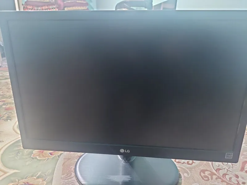 Монитор компьютерный настольный LG LC 19M38AD — фото 1