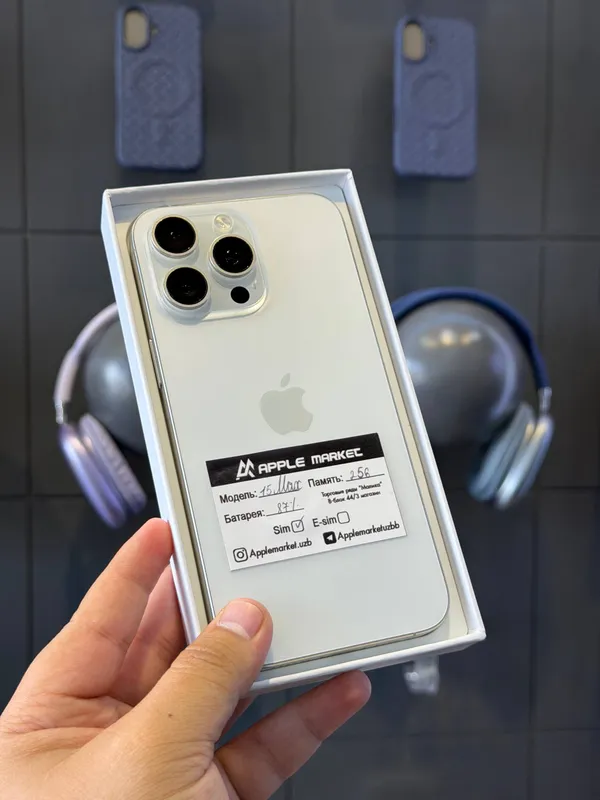 iPhone 15 Pro Max 256GB 4 iPhone 15 Pro Max 256GB 4