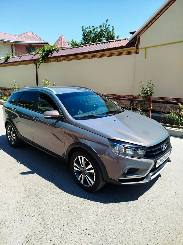 Lada Vesta cross 1.8