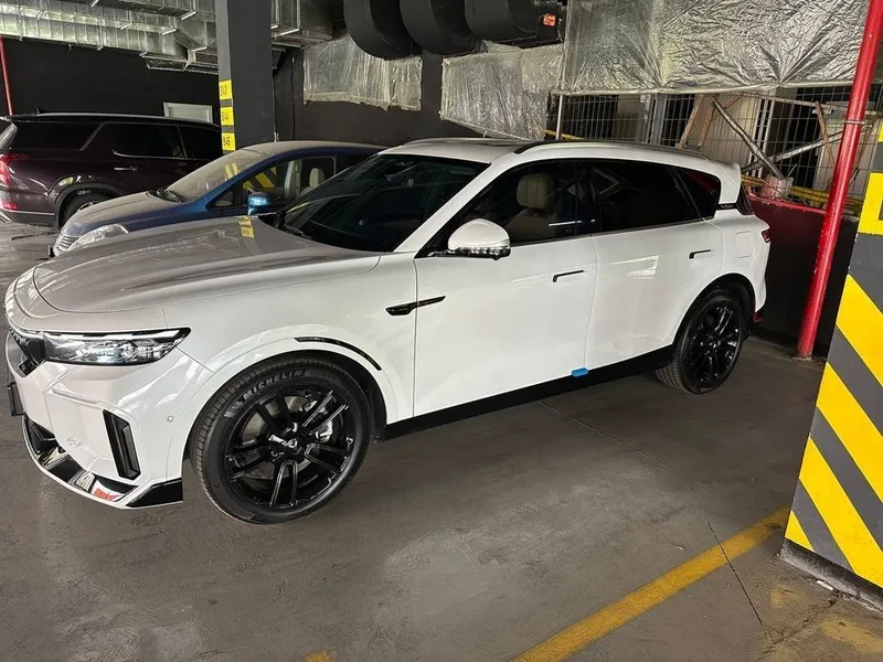 Voyah Free Hybrid 318km 4WD 2025 Naxt Va Halol nasiya savdo
