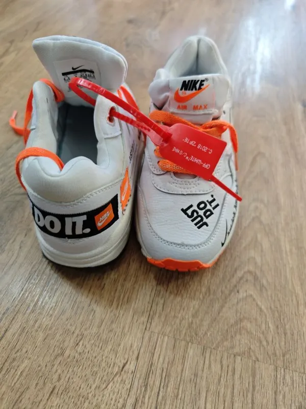Продаются кроссовки Nike 2 Продаются кроссовки Nike 2